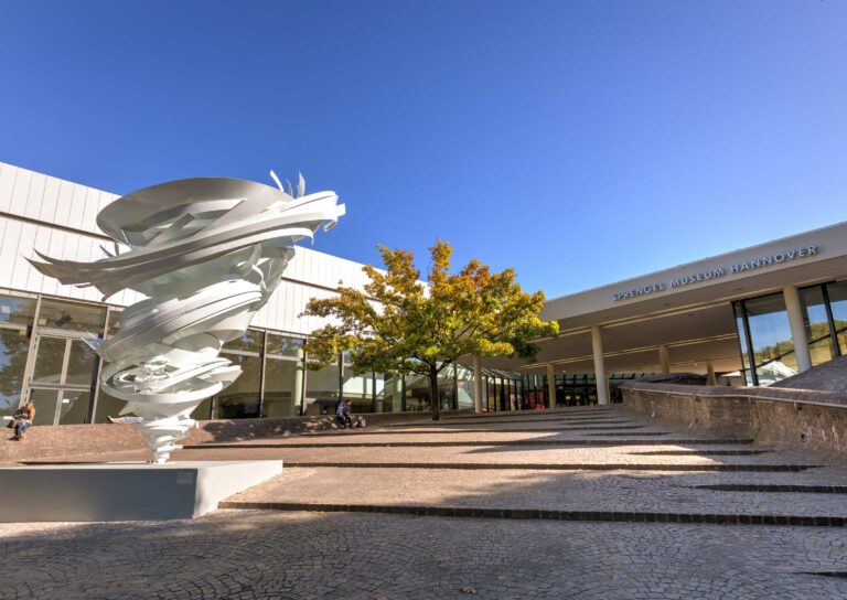 Sprengel Museum am Maschsee Foto: Hans Zaglitsch